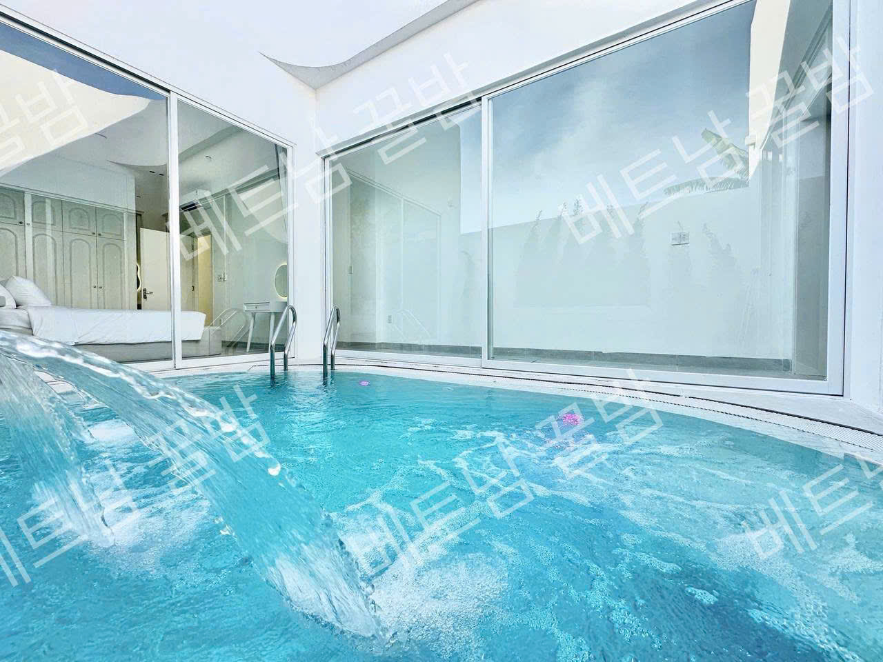 다낭 풀빌라 내부 사진 Da Nang Villa have pool