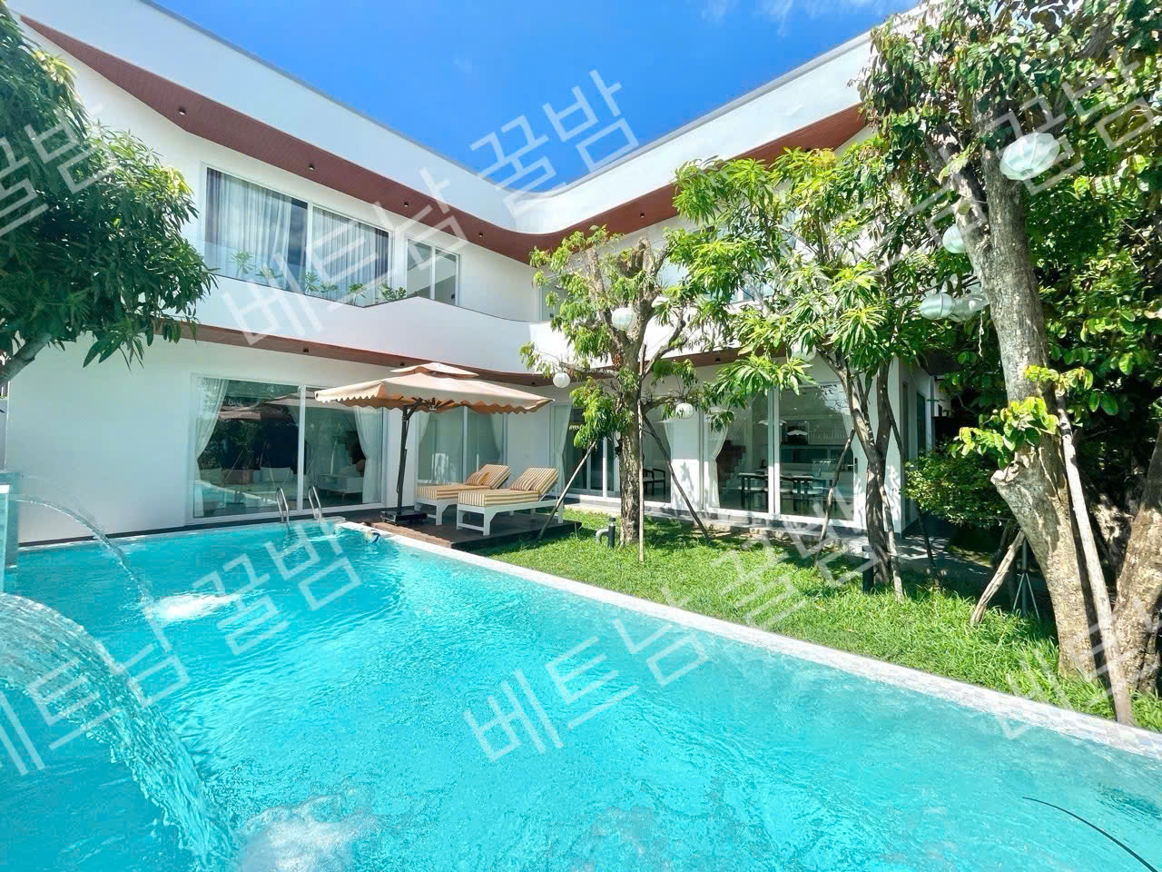 다낭 풀빌라 3룸 실내 Da Nang pool villa
