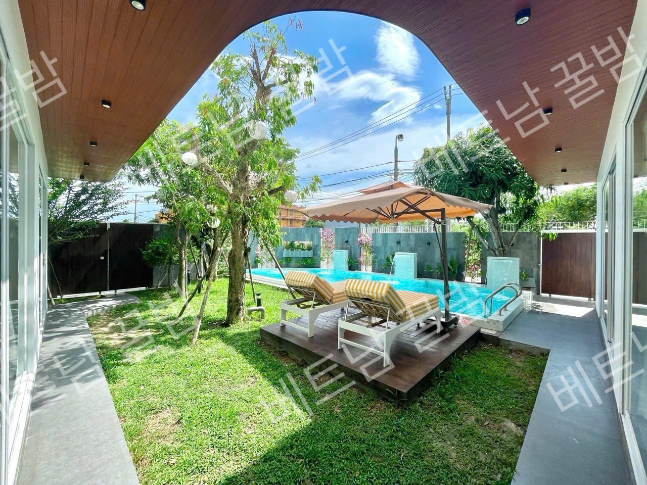 다낭 풀빌라 내부 사진 Da Nang Villa have pool