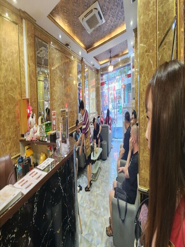 베트남 호치민 로얄이발소 이발소 vietnam hochiminh hcm royalbarbershop barbershop