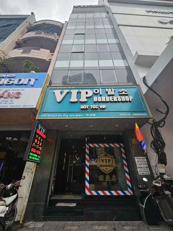 胡志明VIP理发店 越南高端理发店