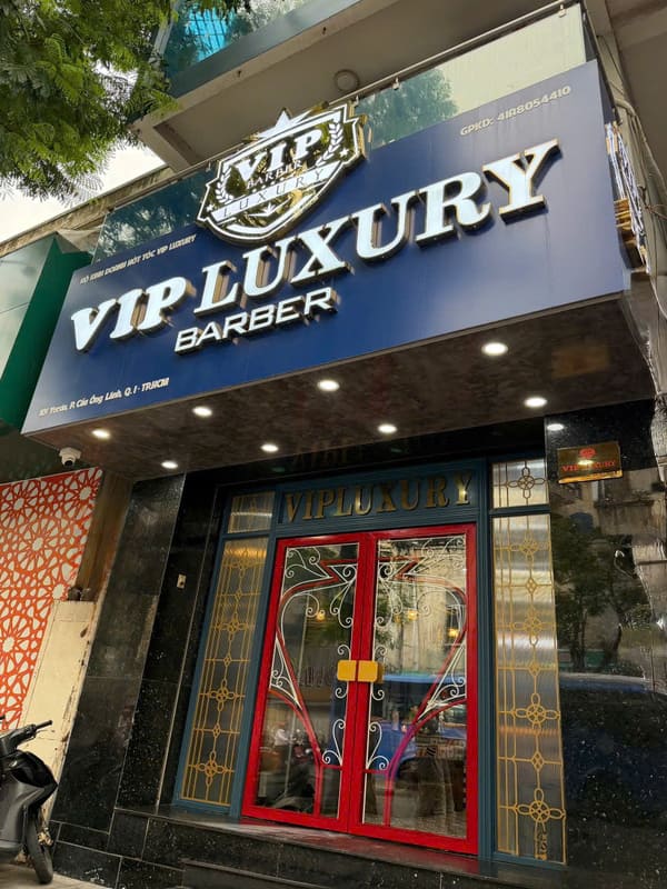 胡志明VIP豪华理发店 越南顶级理发店