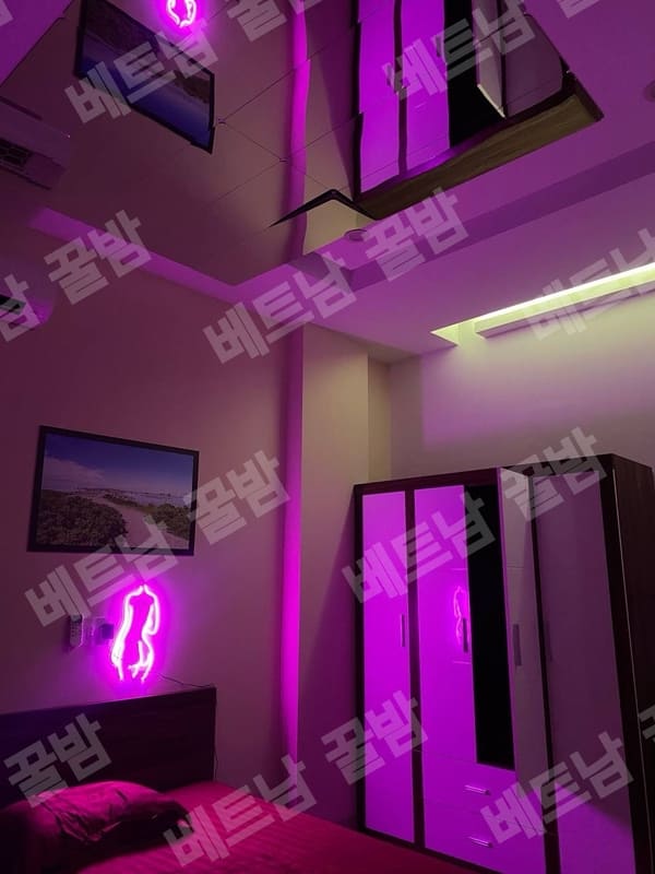 岘港樱花按摩店房间内部