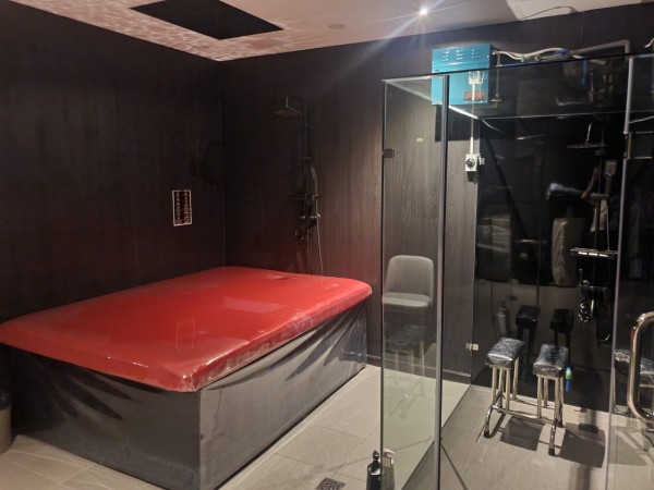 越南胡志明Superman按摩按摩 vietnam hochiminh hcm supermanmassage spa massage adult massage