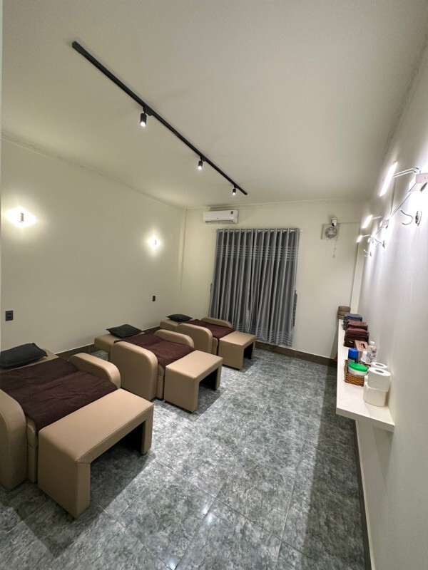 Boss理发店接待区